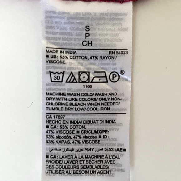 Old Navy Burgundy Floral Cotton/Rayon Button-Down Shirt with Gathered Sleeves - Picture 8 of 9